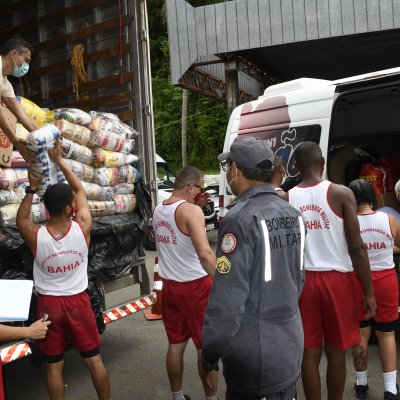 [OAB-BA entrega donativos destinados a vítimas de enchentes no extremo sul]